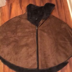 Beautiful cape brown suede with furry polyester